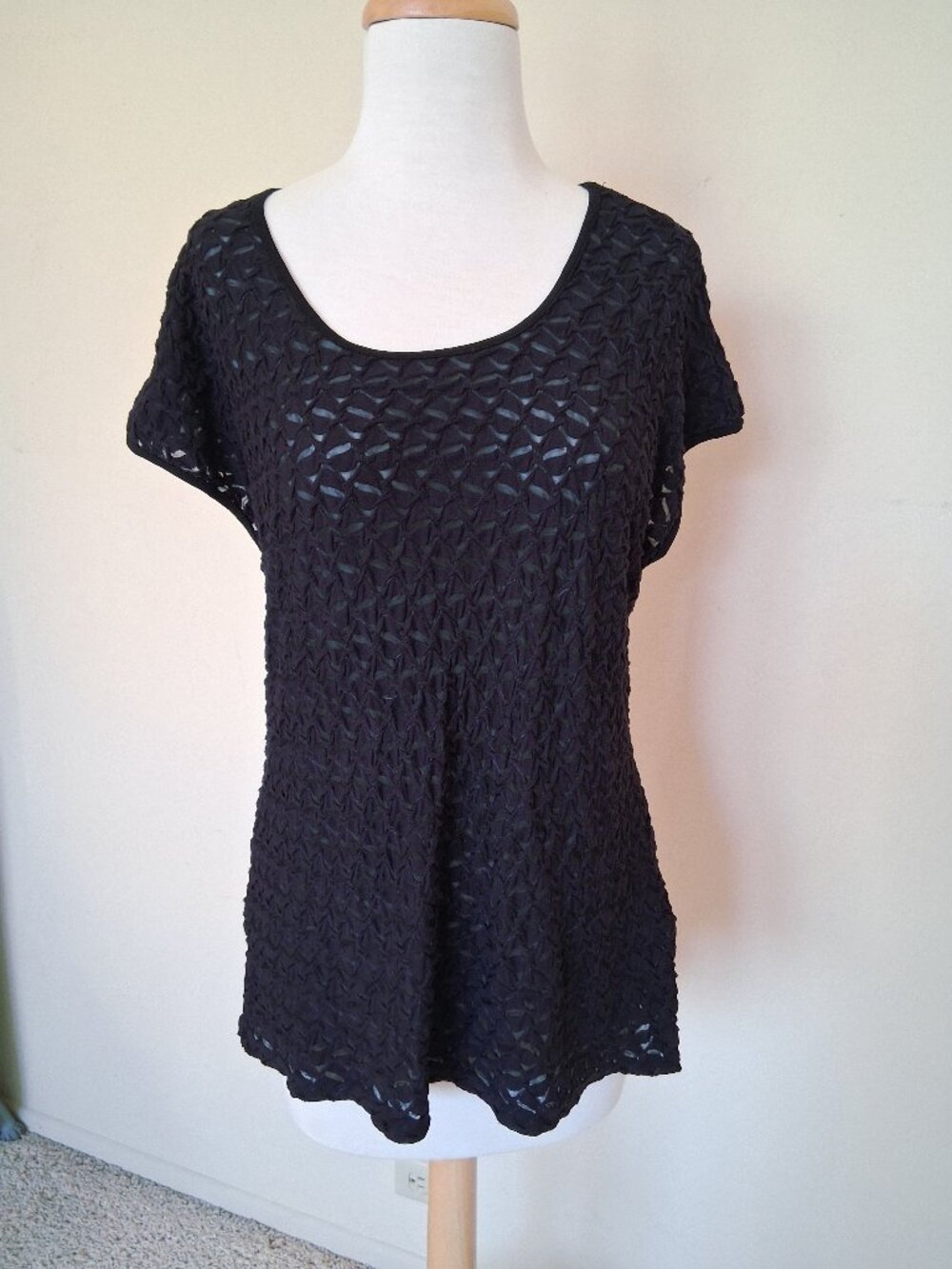 Cut Loose XL Stretch Textured Burnout Cap-Sleeve Top Midnight Blue/Black